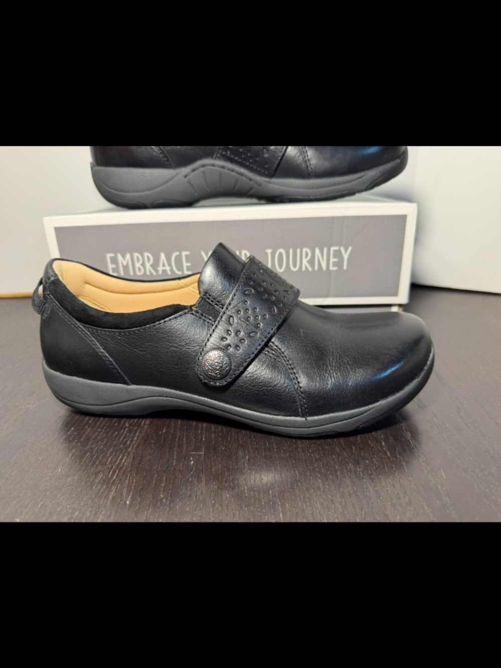 Dansko Sallie Waxy Burnished Sneakers Shoes Black Leather Womans EU 39/US 7.5-8M